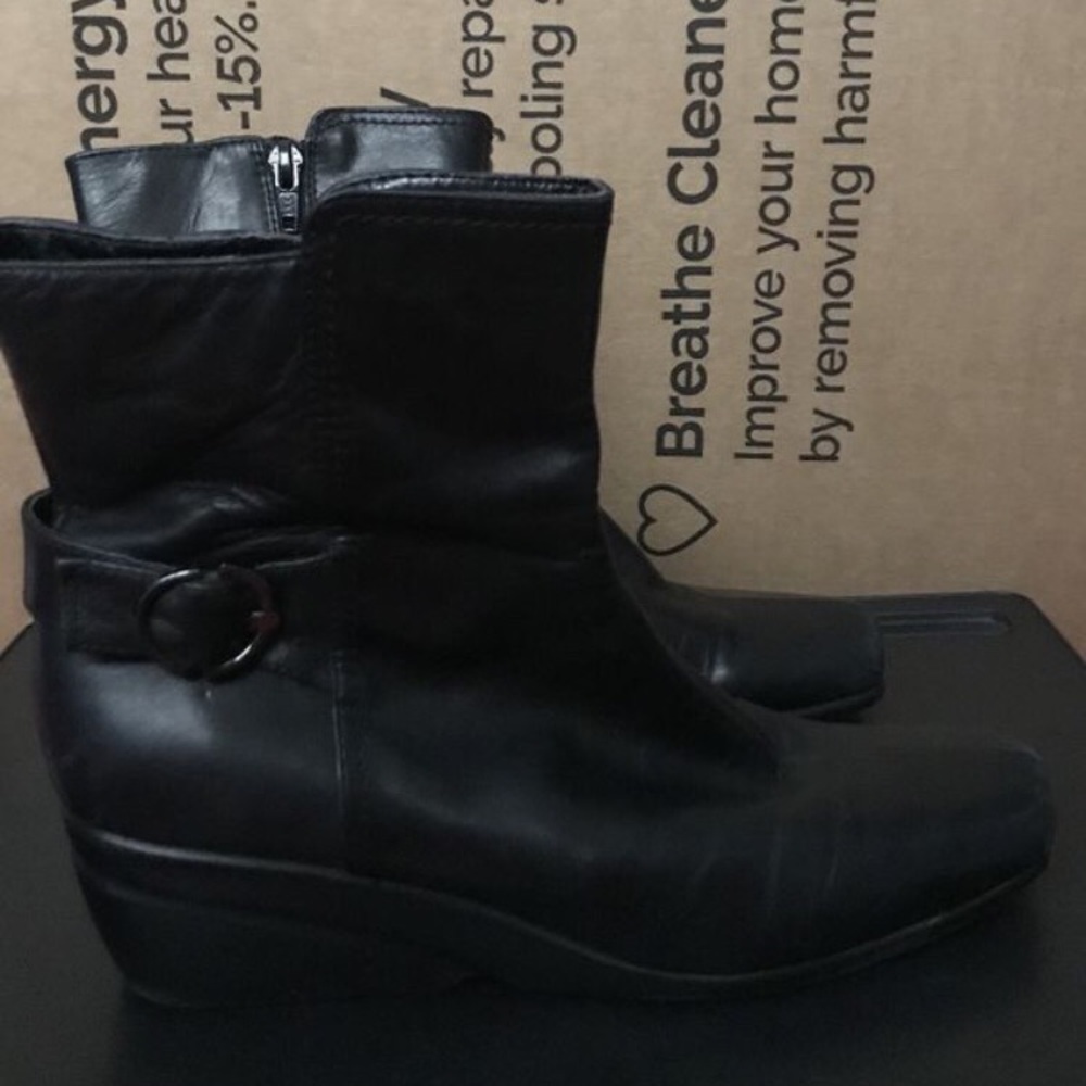Nine West leather booties